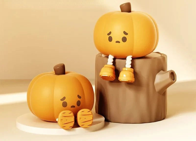 La Pumpkin Lume sentada sobre un tronco decorativo, junto a otra calabaza más pequeña